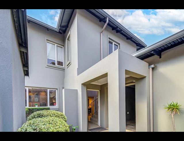 4 BEDROOM HOUSE FOR SALE IN PARKHURST